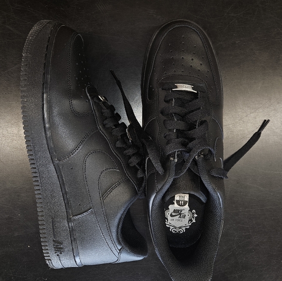 Nike AF1's - Picture 2 of 5